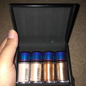 Mac Cosmetics eyeshadow pigments